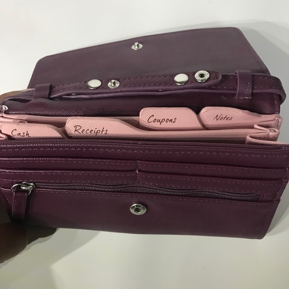 Burgundy coupon purse - Picture 3 of 6